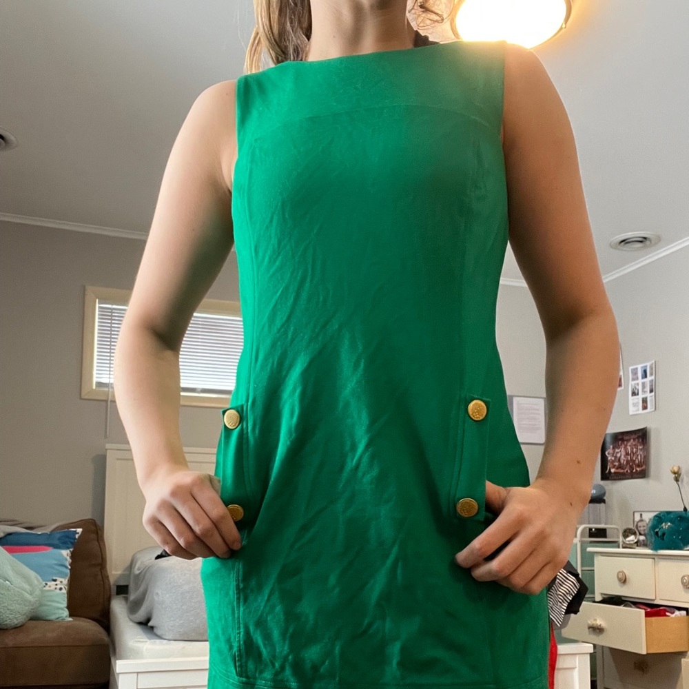 Vince Camuto Dress Sleeveless Sheath Gold Button detail! 😘